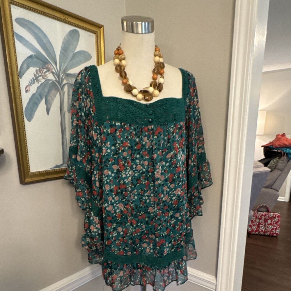 ECI New York Women's XL Green Floral Chiffon Square Neck Crochet Ruffle Blouse